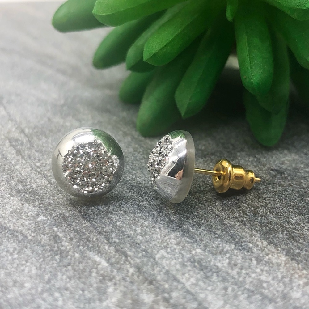 Platinum druzy stud earrings - Picture 1 of 3